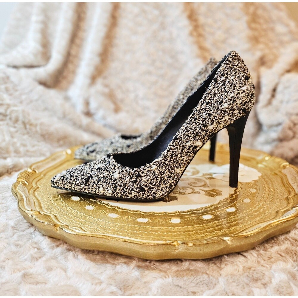 Giambattista Valli Tweed Black, Gold, White Pumps, size IT 40, fits US 9, NIB
